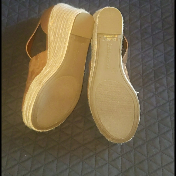 Tan wedges - Picture 3 of 3